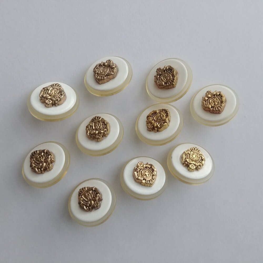 4/$20 Matching set of ten 10 buttons with gold crest detail